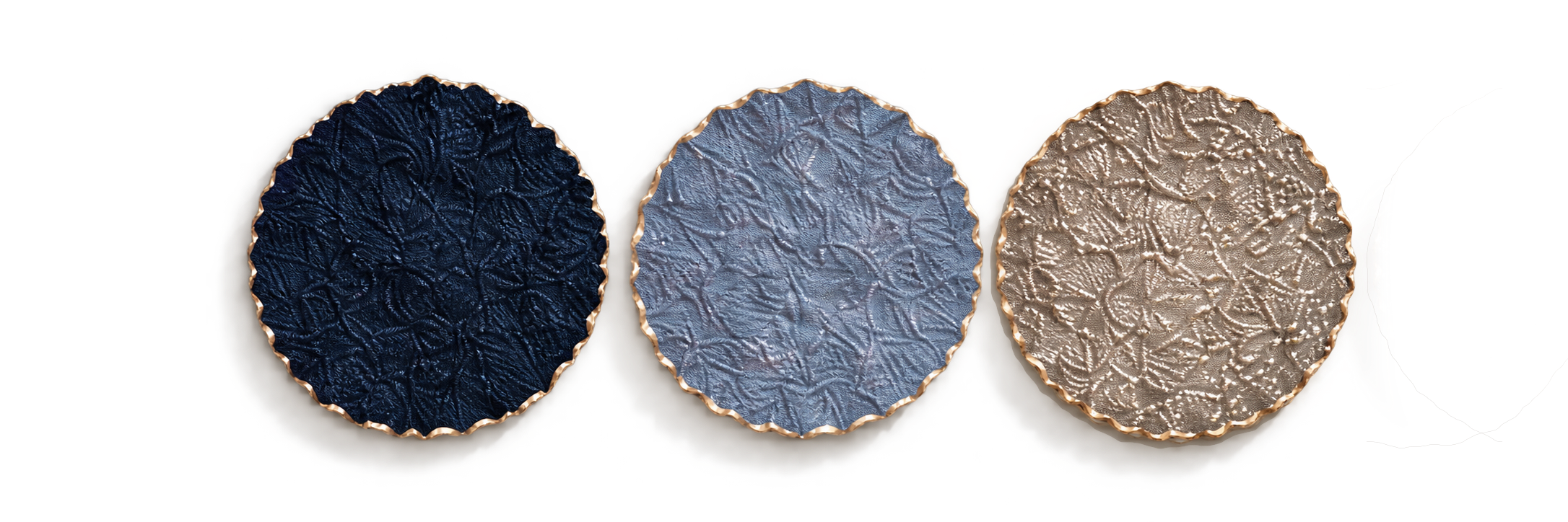 Colores reservados: azul marino, azul grisáceo y champán